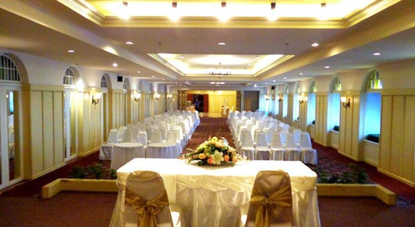 Iyarin@Tuk Chang Ratchayothin Hotel Bangkok Exteriér fotografie